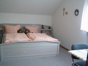 5139873-Ferienwohnung-4-Mähring-300x225-3