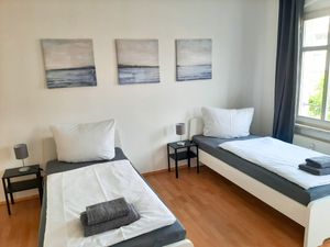 23483573-Ferienwohnung-4-Magdeburg-300x225-4