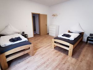 23101089-Ferienwohnung-4-Magdeburg-300x225-1