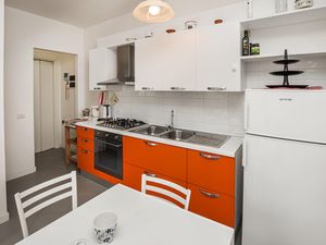 23761870-Ferienwohnung-4-Magliolo-300x225-3