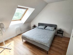 23966333-Ferienwohnung-4-Magny-le-Hongre-300x225-0