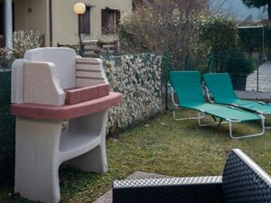 23966458-Ferienwohnung-2-Magreglio-300x225-4