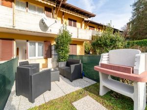 23966458-Ferienwohnung-2-Magreglio-300x225-1