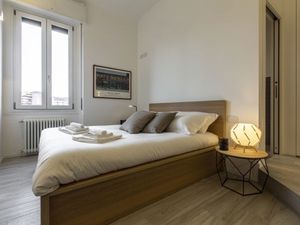 22318013-Ferienwohnung-6-Mailand-300x225-3