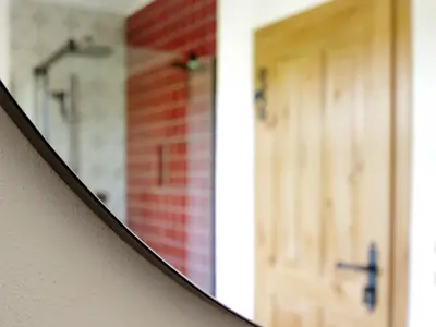 Bachseite Bad Detail