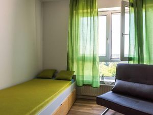 23580610-Ferienwohnung-2-Mainz-300x225-1