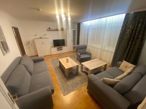 23525107-Ferienwohnung-8-Mainz-300x225-0