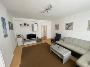 23915258-Ferienwohnung-10-Mainz-300x225-0