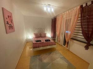 23915258-Ferienwohnung-10-Mainz-300x225-2