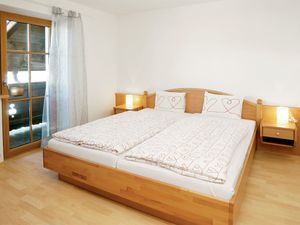 23866396-Ferienwohnung-6-Maishofen-300x225-4