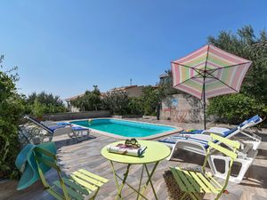 23974427-Ferienwohnung-4-Makarska-300x225-3