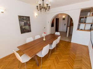 23039941-Ferienwohnung-6-Makarska-300x225-5