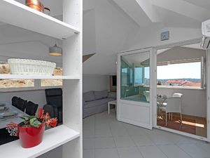 23974368-Ferienwohnung-5-Makarska-300x225-5