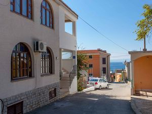 23958068-Ferienwohnung-3-Makarska-300x225-2