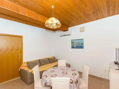 Ferienwohnung für 3 Personen (40 m²) in Makarska 10/10