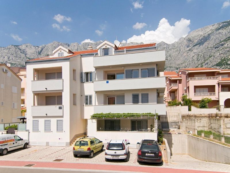 22806749-Ferienwohnung-8-Makarska-800x600-0