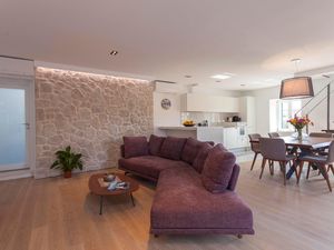 22437083-Ferienwohnung-6-Makarska-300x225-2