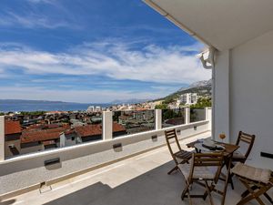 23974416-Ferienwohnung-4-Makarska-300x225-1