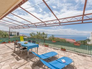 23940637-Ferienwohnung-4-Makarska-300x225-1