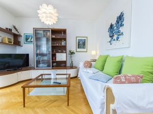 23940774-Ferienwohnung-5-Makarska-300x225-5