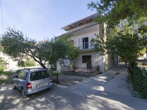 23941023-Ferienwohnung-2-Makarska-300x225-3