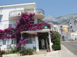 23944595-Ferienwohnung-4-Makarska-300x225-1