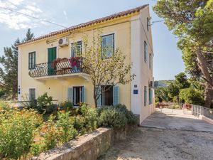 23730622-Ferienwohnung-5-Makarska-300x225-3