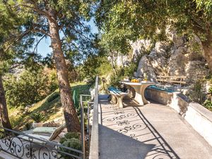 23730992-Ferienwohnung-3-Makarska-300x225-3