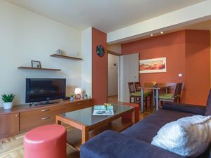 23731121-Ferienwohnung-4-Makarska-300x225-1