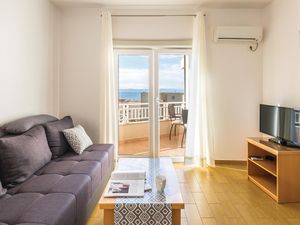 23722922-Ferienwohnung-5-Makarska-300x225-1