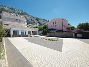 23722922-Ferienwohnung-5-Makarska-300x225-3