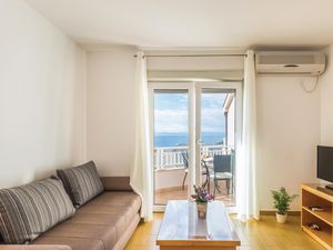 23724545-Ferienwohnung-5-Makarska-300x225-1