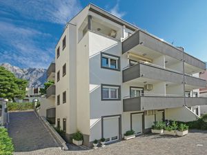 23726683-Ferienwohnung-4-Makarska-300x225-3