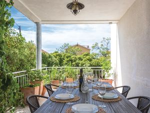 23727719-Ferienwohnung-6-Makarska-300x225-2