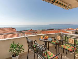 23737962-Ferienwohnung-3-Makarska-300x225-0