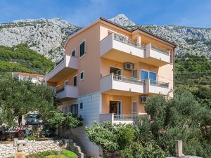 23739110-Ferienwohnung-3-Makarska-300x225-2