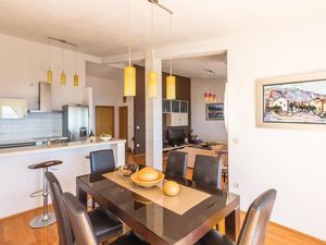 23739110-Ferienwohnung-3-Makarska-300x225-3