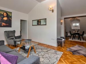 23745587-Ferienwohnung-4-Makarska-300x225-3