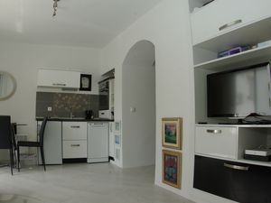 19120403-Ferienwohnung-2-Makarska-300x225-1