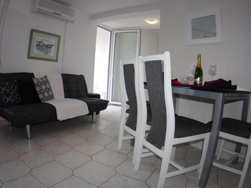 19120485-Ferienwohnung-4-Makarska-800x600-1