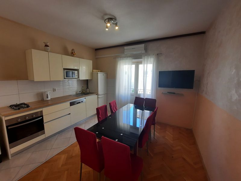 19184725-Ferienwohnung-8-Makarska-800x600-1