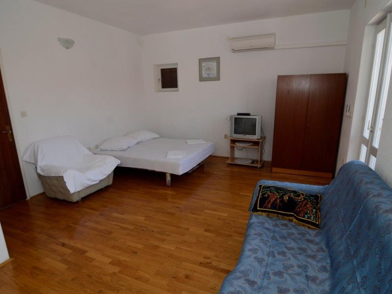 19184403-Ferienwohnung-3-Makarska-800x600-0