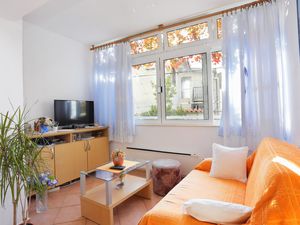 22925667-Ferienwohnung-3-Makarska-300x225-1