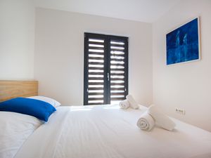 23332532-Ferienwohnung-6-Makarska-300x225-4