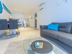 23332539-Ferienwohnung-2-Makarska-300x225-1