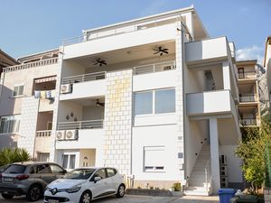 Ferienwohnung für 8 Personen (75 m&sup2;) in Makarska