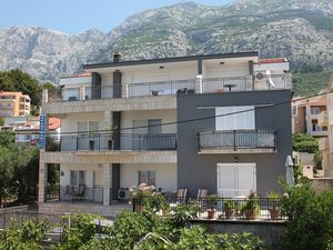 23917000-Ferienwohnung-4-Makarska-300x225-5