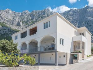 Ferienwohnung für 5 Personen (76 m²) in Makarska