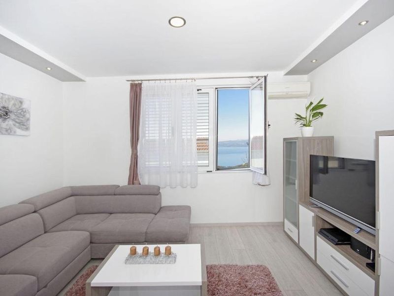 23982311-Ferienwohnung-5-Makarska-800x600-1