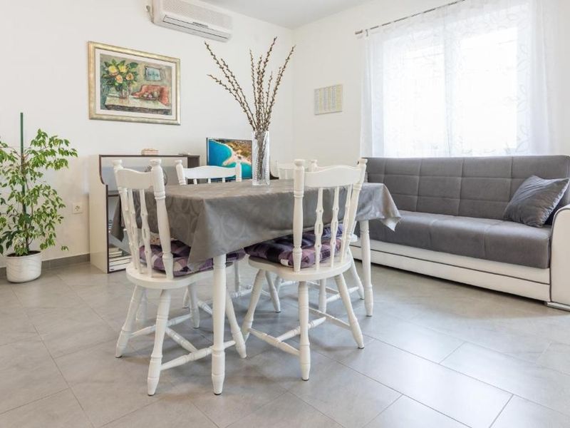 23989921-Ferienwohnung-4-Makarska-800x600-1